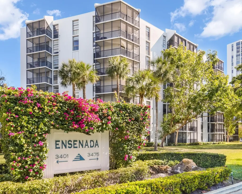 3475 N Country Club Drive Aventura FL 33180