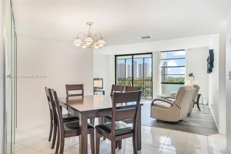 3475 N Country Club Drive Aventura FL 33180