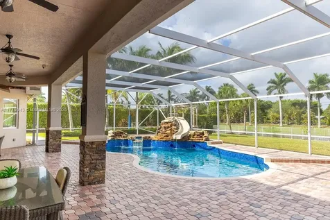5025 Regency Isles Way Cooper City FL 33330