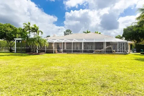 5025 Regency Isles Way Cooper City FL 33330