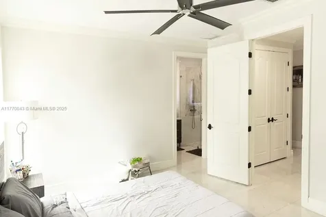 5025 Regency Isles Way Cooper City FL 33330