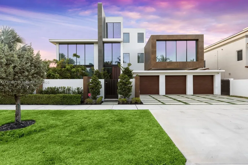 1400 Bayview Drive Fort Lauderdale FL 33304