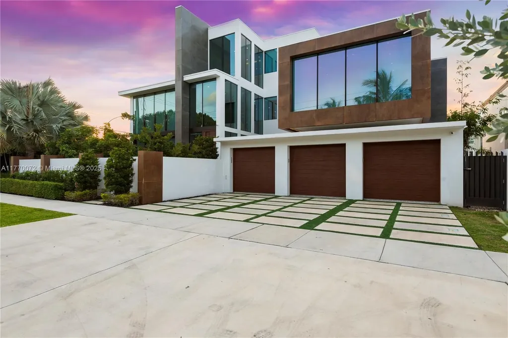 1400 Bayview Drive Fort Lauderdale FL 33304