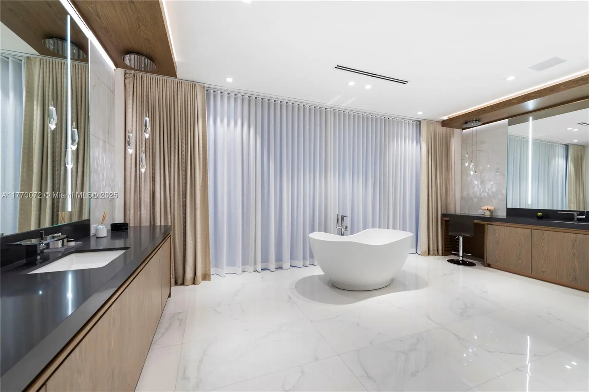 1400 Bayview Drive Fort Lauderdale FL 33304