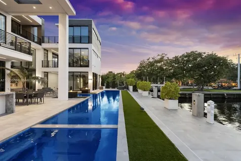 1400 Bayview Drive Fort Lauderdale FL 33304
