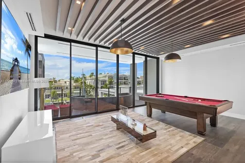 1400 Bayview Drive Fort Lauderdale FL 33304