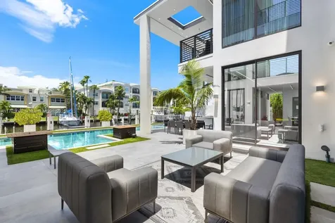 1400 Bayview Drive Fort Lauderdale FL 33304