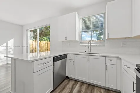2556 SE 15th Court Homestead FL 33035