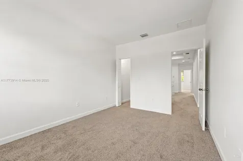 2556 SE 15th Court Homestead FL 33035