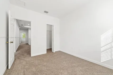 2556 SE 15th Court Homestead FL 33035