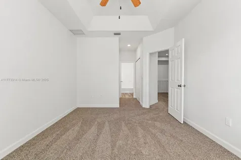 2556 SE 15th Court Homestead FL 33035