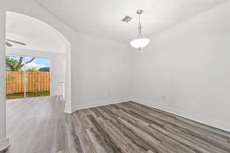 2556 SE 15th Court Homestead FL 33035