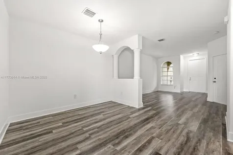 2556 SE 15th Court Homestead FL 33035