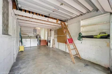 6377 SW 13th Street West Miami FL 33144