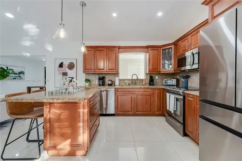 14517 SW 98th Terrace Miami FL 33186