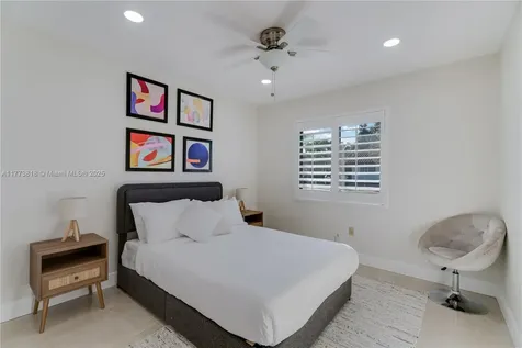 14517 SW 98th Terrace Miami FL 33186