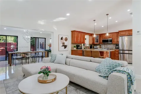 14517 SW 98th Terrace Miami FL 33186