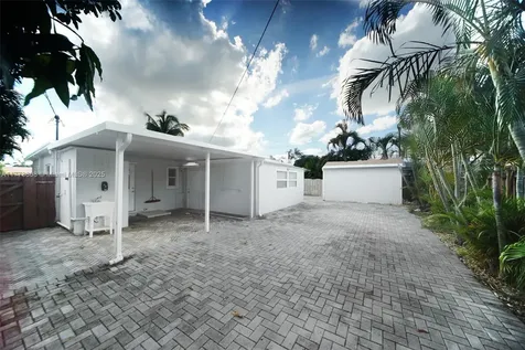 621 Hudson Road West Palm Beach FL 33405