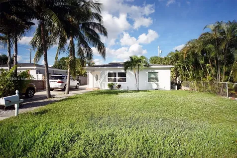 621 Hudson Road West Palm Beach FL 33405