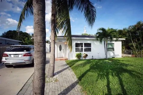 621 Hudson Road West Palm Beach FL 33405