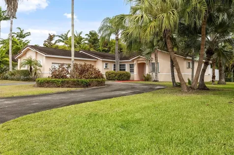 8411 SW 162nd Terrace Palmetto Bay FL 33157