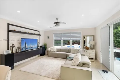 8110 Santalo Cove Court Boynton Beach FL 33473
