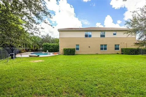 8110 Santalo Cove Court Boynton Beach FL 33473