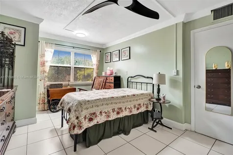 12332 SW 18th Terrace Miami FL 33175