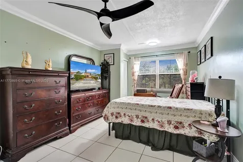 12332 SW 18th Terrace Miami FL 33175