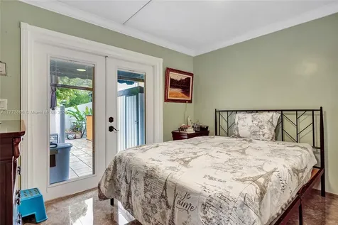 12332 SW 18th Terrace Miami FL 33175