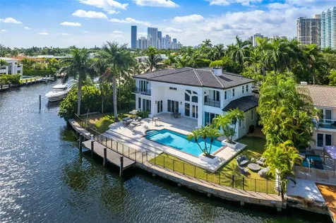 455 Centre Island Golden Beach FL 33160