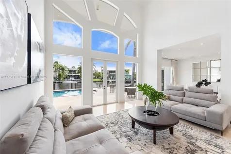 455 Centre Island Golden Beach FL 33160