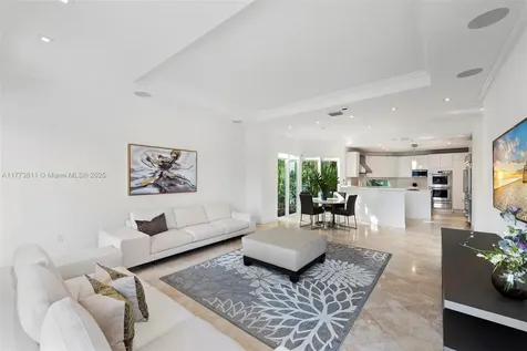 455 Centre Island Golden Beach FL 33160