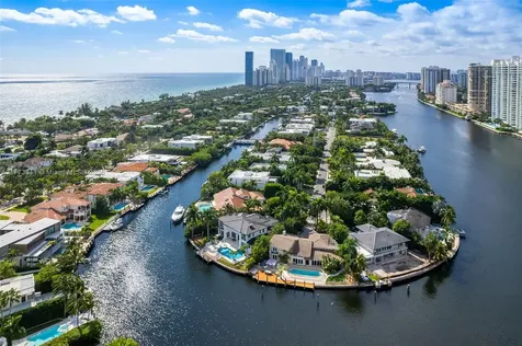 455 Centre Island Golden Beach FL 33160