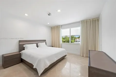 455 Centre Island Golden Beach FL 33160