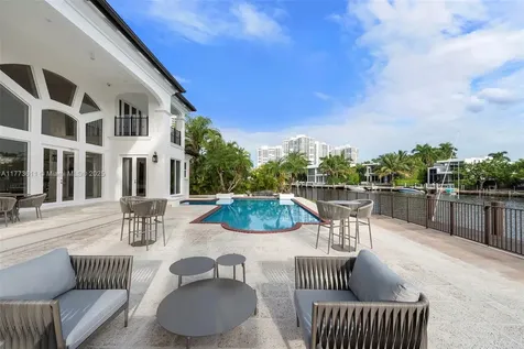 455 Centre Island Golden Beach FL 33160