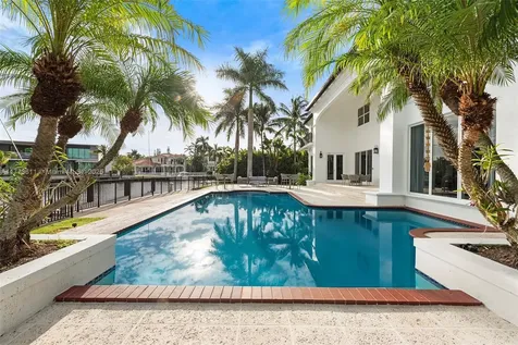 455 Centre Island Golden Beach FL 33160