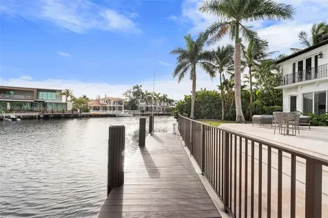 455 Centre Island Golden Beach FL 33160