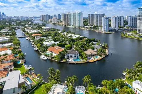455 Centre Island Golden Beach FL 33160