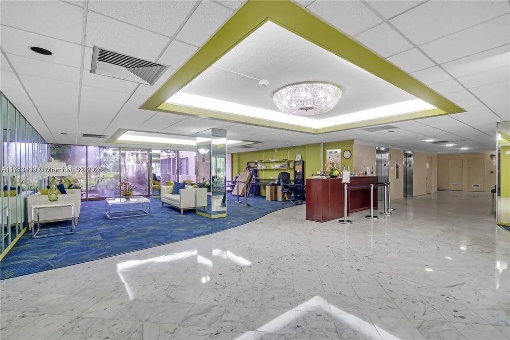4330 Hillcrest Drive Hollywood FL 33021