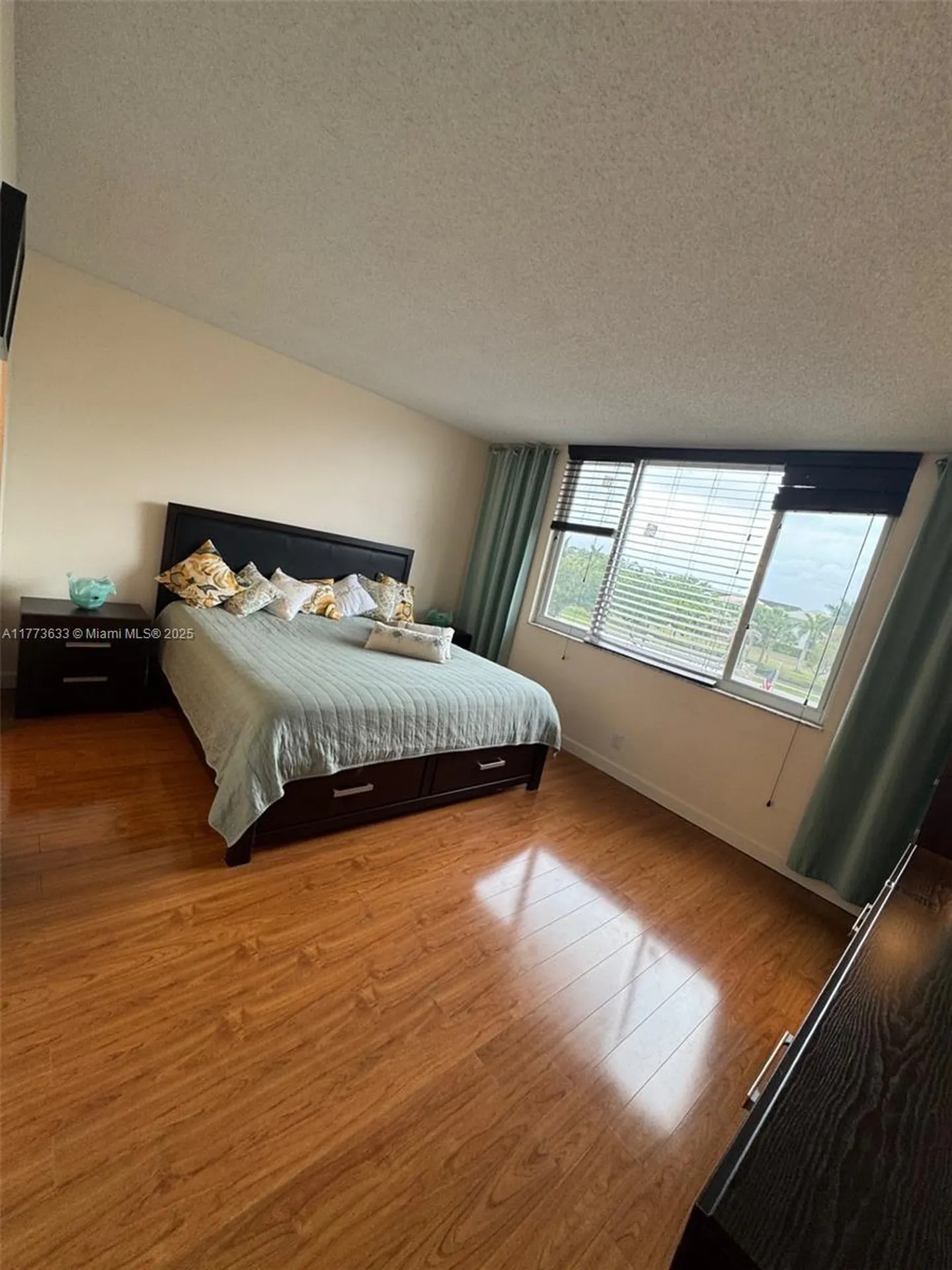 4330 Hillcrest Drive Hollywood FL 33021