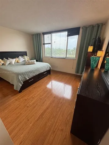 4330 Hillcrest Drive Hollywood FL 33021