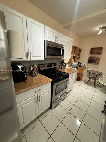 4330 Hillcrest Drive Hollywood FL 33021