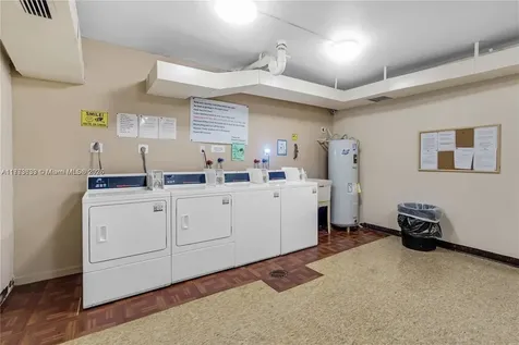 4330 Hillcrest Drive Hollywood FL 33021