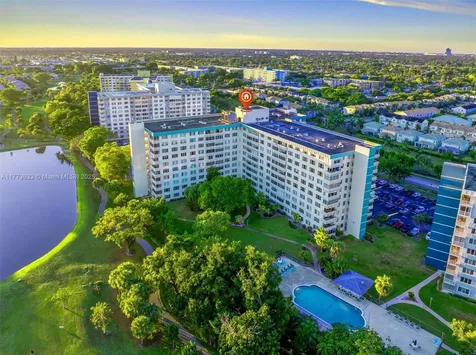 4330 Hillcrest Drive Hollywood FL 33021