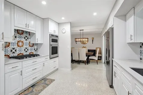 9460 NW 3rd Street Pembroke Pines FL 33024