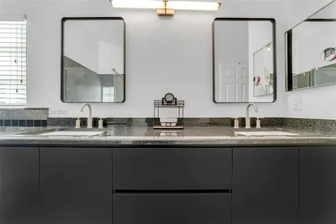 746 NW 176th Avenue Pembroke Pines FL 33029