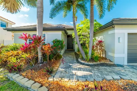 746 NW 176th Avenue Pembroke Pines FL 33029