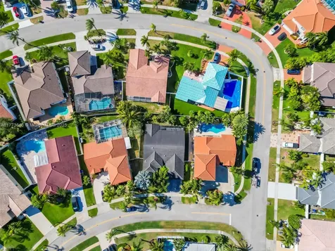 746 NW 176th Avenue Pembroke Pines FL 33029