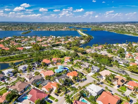 746 NW 176th Avenue Pembroke Pines FL 33029